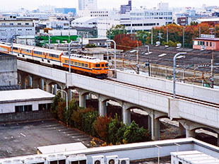 鉄道高架橋